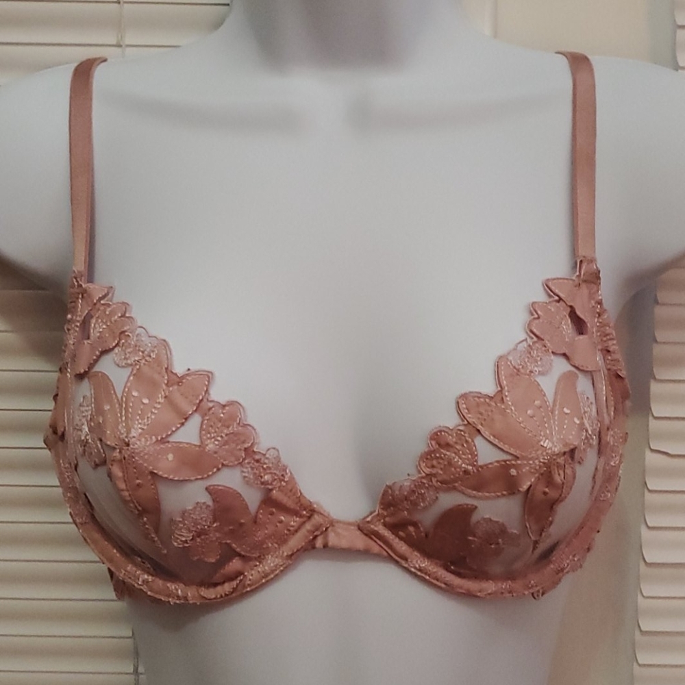 Victoria's Secret Tan Bra 34B